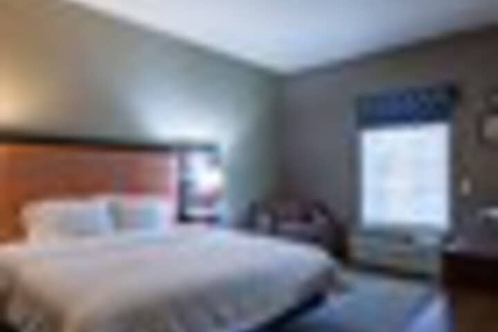 Room 38 of 102