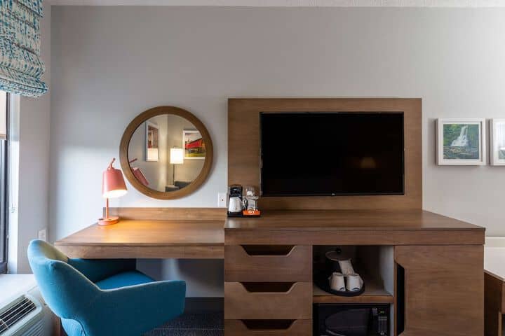 Room 14 of 53