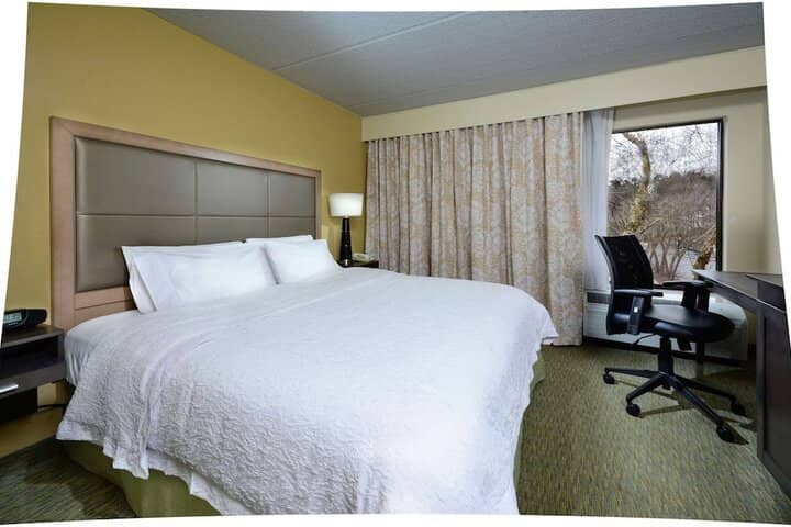 Room 7 of 49