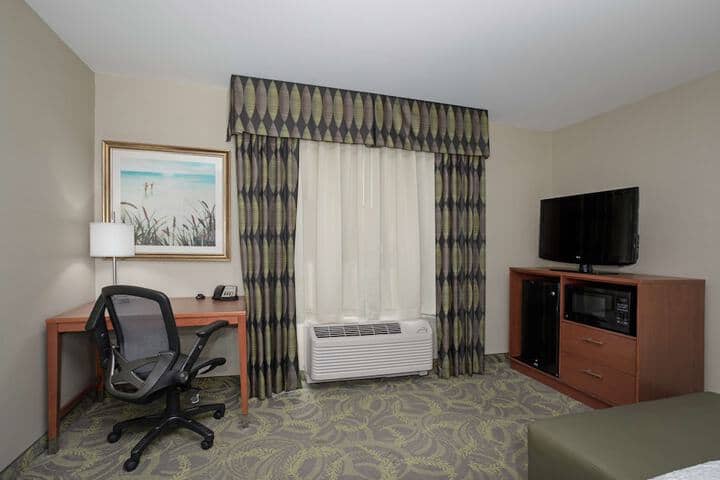 Room 21 of 80