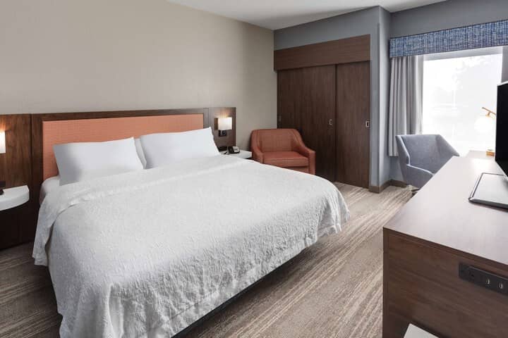 Room 8 of 35