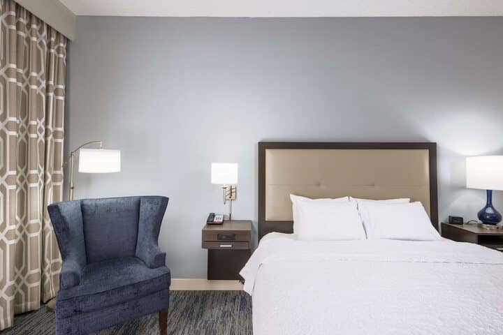 Room 10 of 50