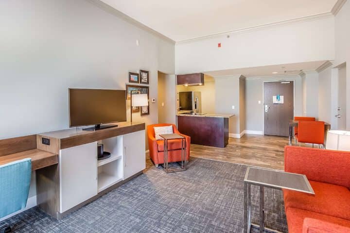 Room 25 of 110