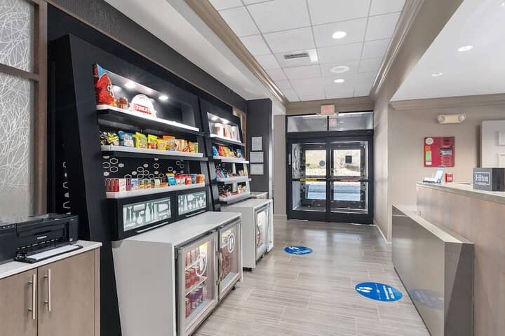 Snack bar