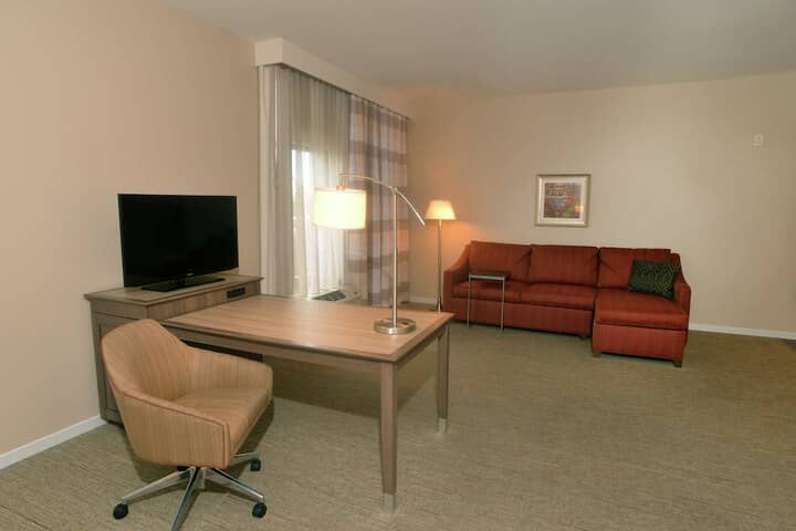 Room 36 of 90