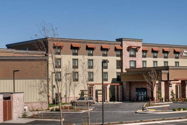 Hotel 80 of 80
