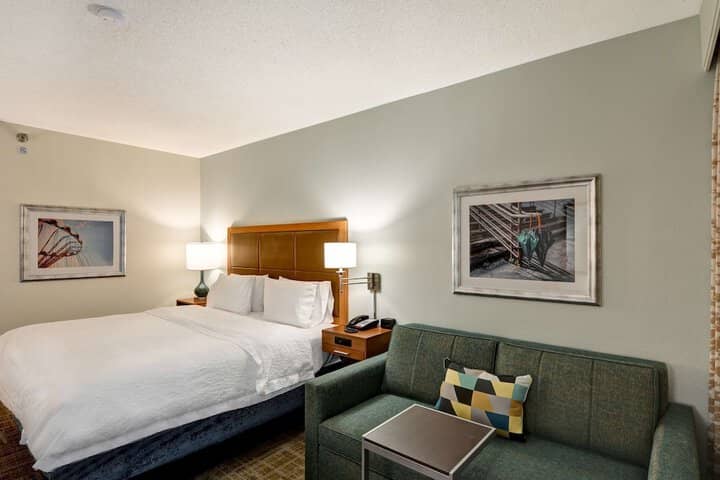 Room 45 of 96