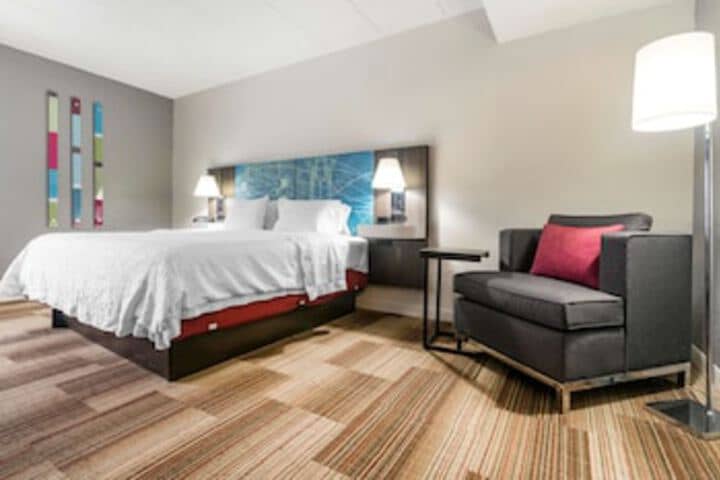 Room 43 of 78