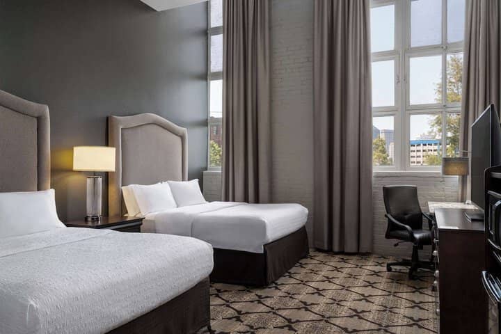 Room 111 of 291