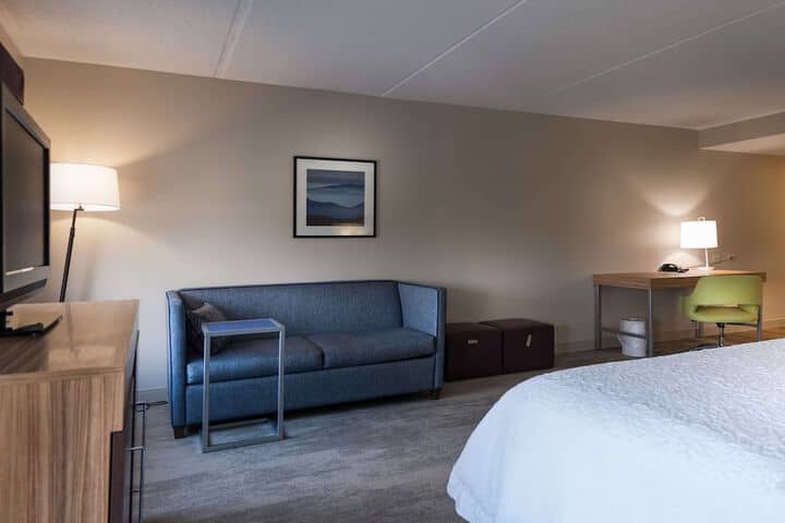 Room 22 of 52
