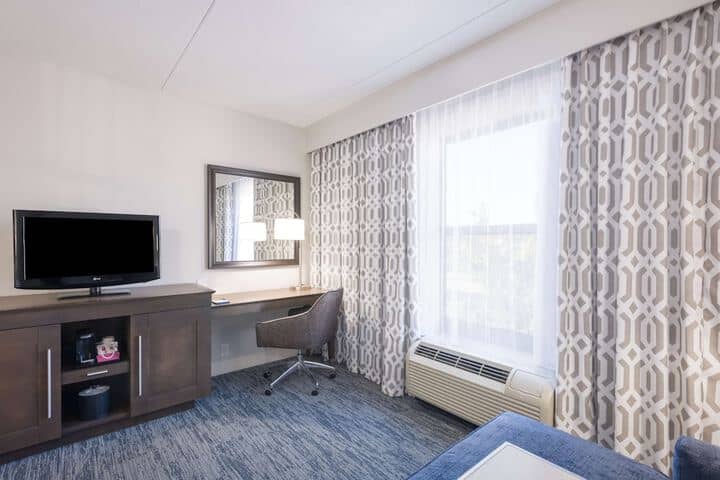 Room 15 of 50