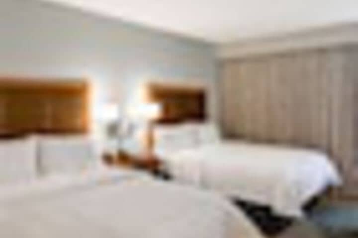 Room 32 of 96