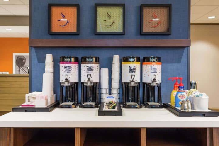 Breakfast/Coffee Service 24 of 33