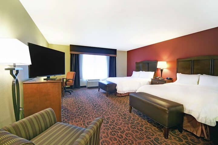 Room 10 of 48