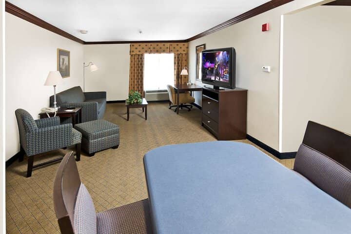 Room 20 of 43