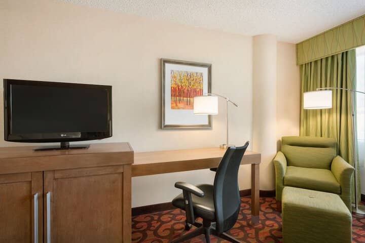 Room 9 of 39