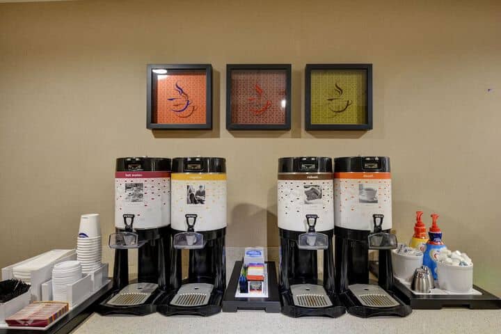 Breakfast/Coffee Service 41 of 55