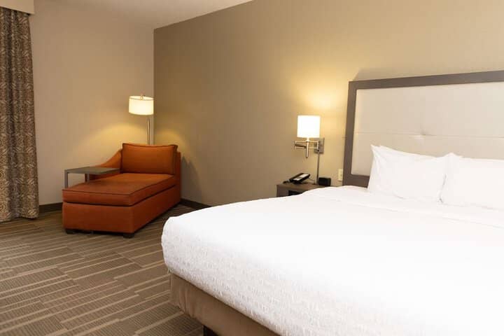 Room 14 of 63
