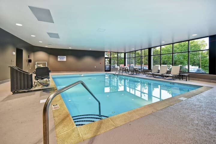 Pool 33 of 45