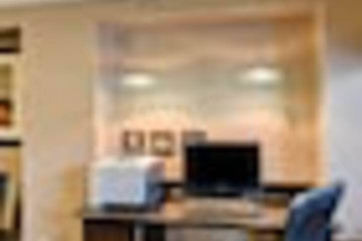 Business Center 92 of 96