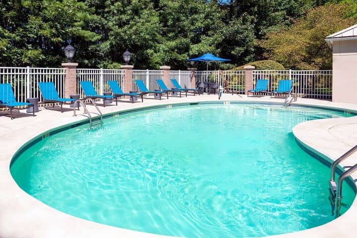 Pool 27 of 39