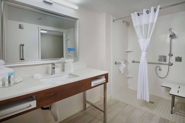 Room 5 of 29