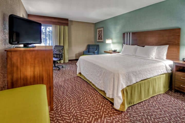 Room 7 of 27