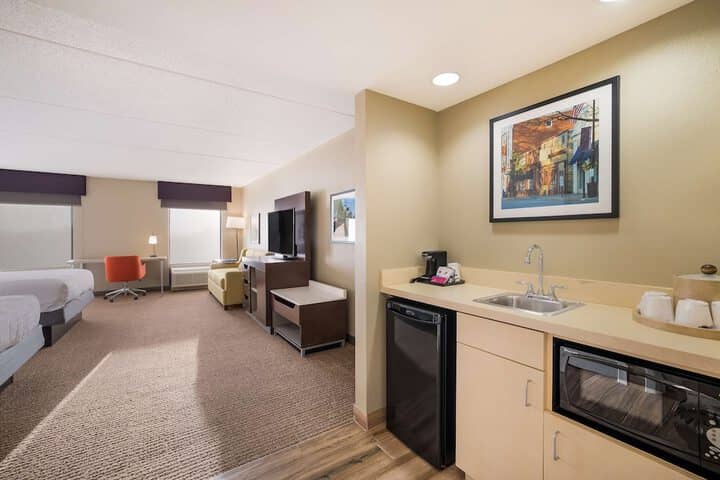 Room 21 of 63