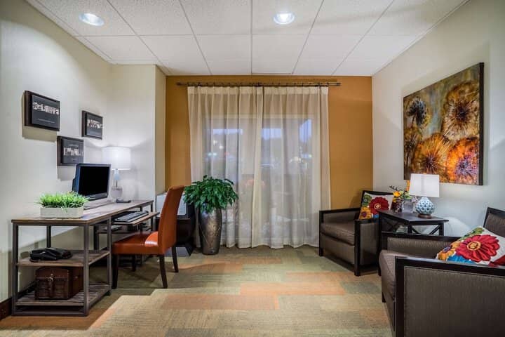 Business Center 108 of 135