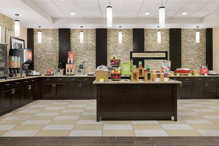 Breakfast area