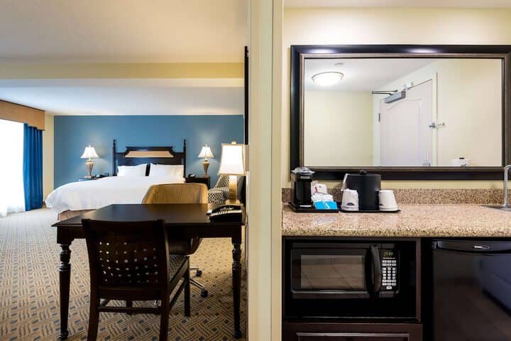 Room 7 of 33