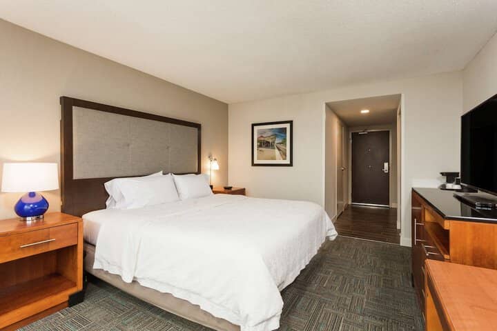 Room 4 of 39