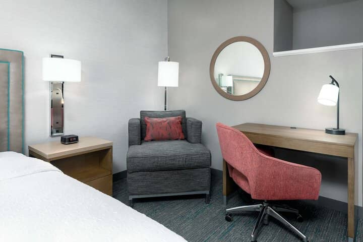Room 4 of 39