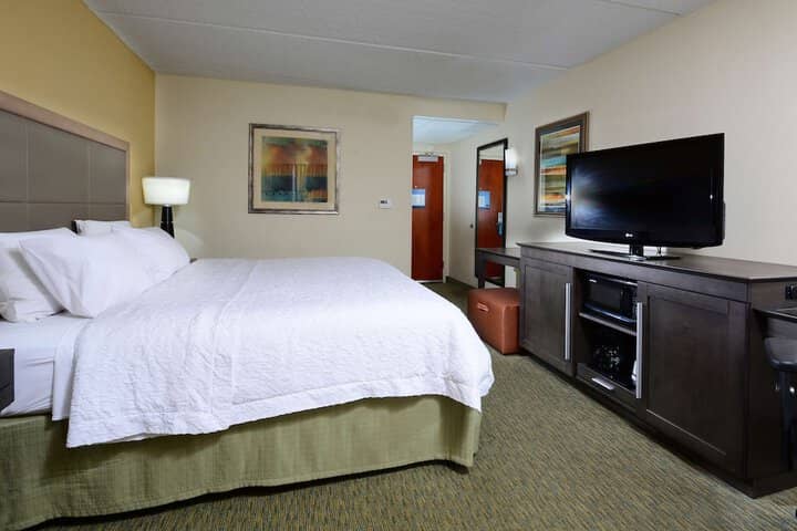 Room 15 of 49