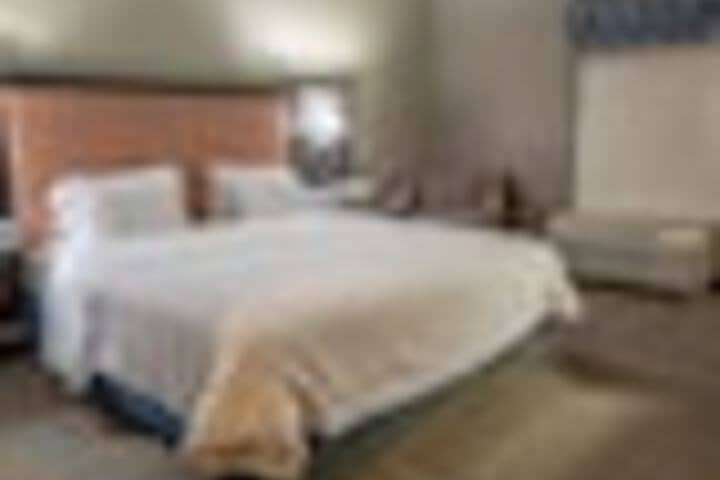 Room 44 of 102