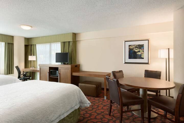 Room 11 of 39