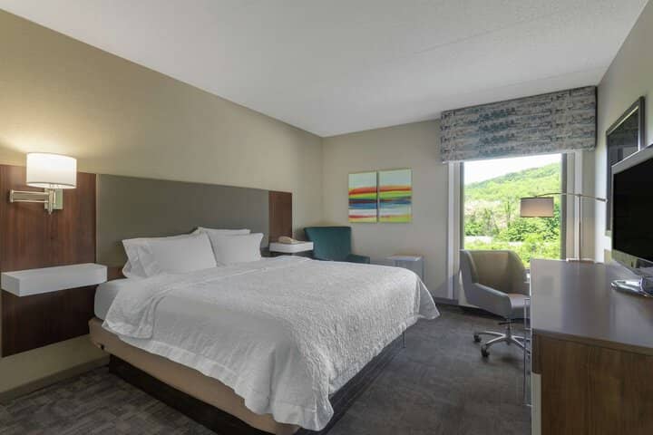 Room 14 of 42