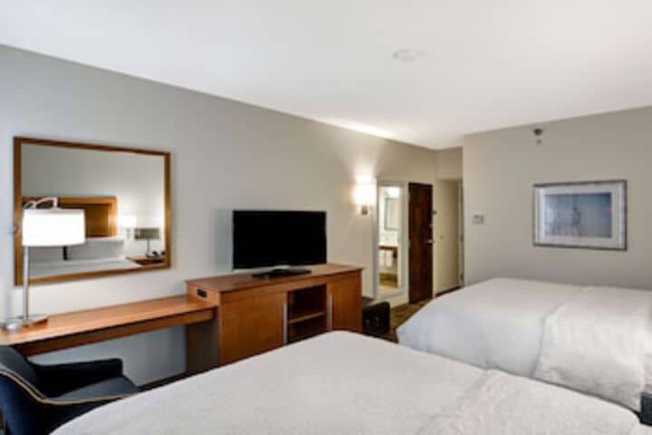 Room 25 of 96