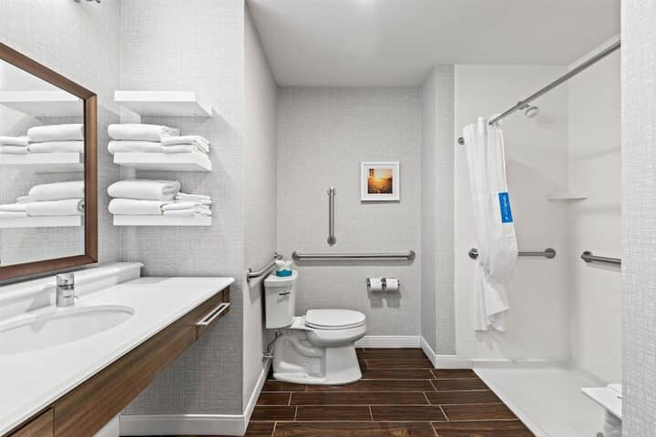Bathroom shower