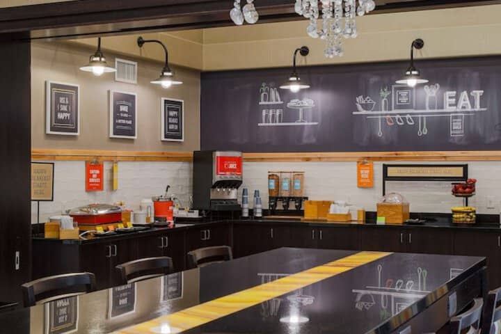 Breakfast area