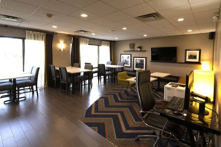 Breakfast area
