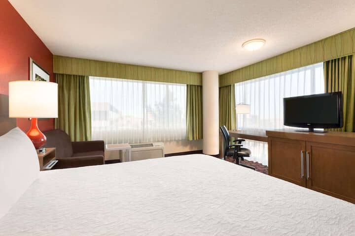 Room 16 of 39