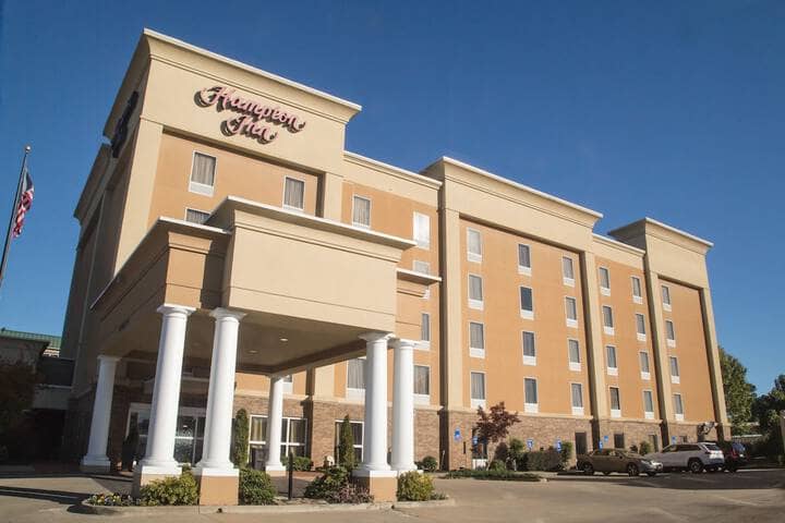 Hotel 75 of 79